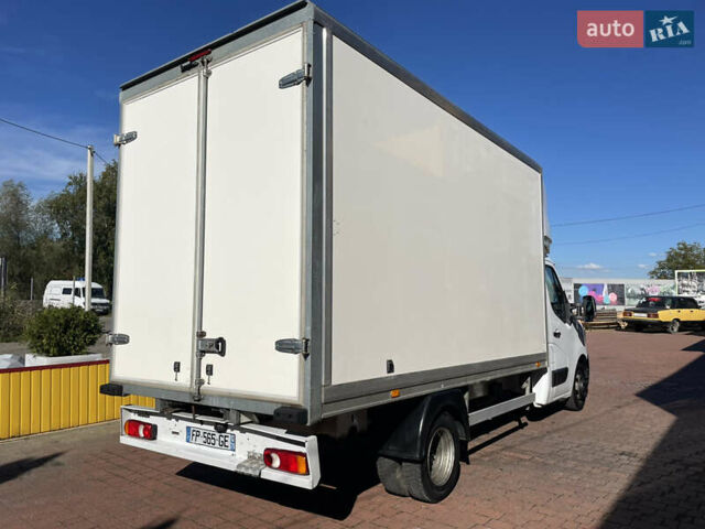 Белый Рено Мастер, объемом двигателя 2.3 л и пробегом 215 тыс. км за 23800 $, фото 5 на Automoto.ua