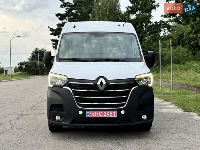 Белый Рено Мастер, объемом двигателя 2.3 л и пробегом 260 тыс. км за 17700 $, фото 2 на Automoto.ua