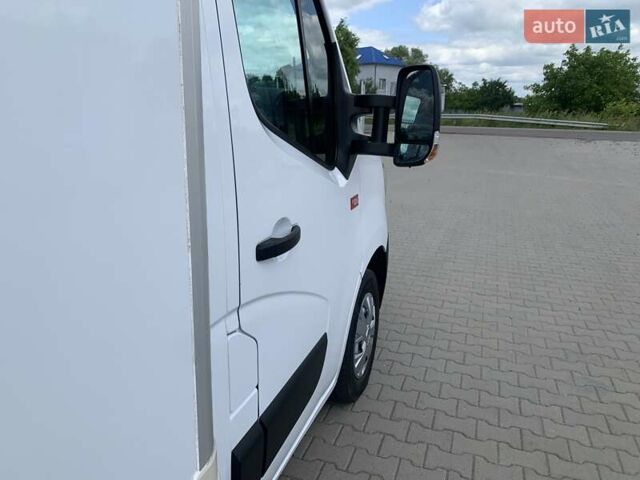 Белый Рено Мастер, объемом двигателя 2.3 л и пробегом 225 тыс. км за 21300 $, фото 91 на Automoto.ua