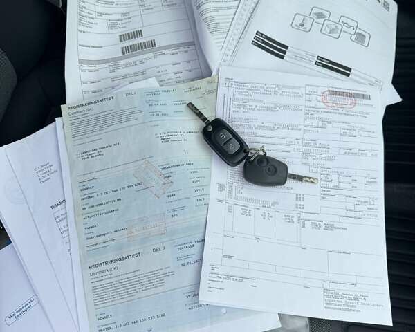 Білий Рено Мастєр, об'ємом двигуна 2.3 л та пробігом 257 тис. км за 18900 $, фото 58 на Automoto.ua