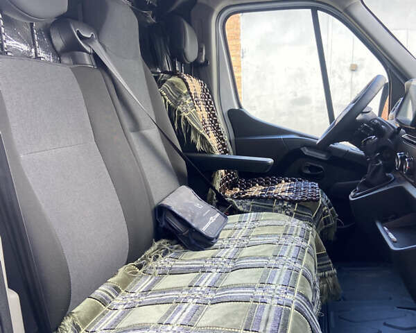 Білий Рено Мастєр, об'ємом двигуна 2.3 л та пробігом 149 тис. км за 21700 $, фото 24 на Automoto.ua