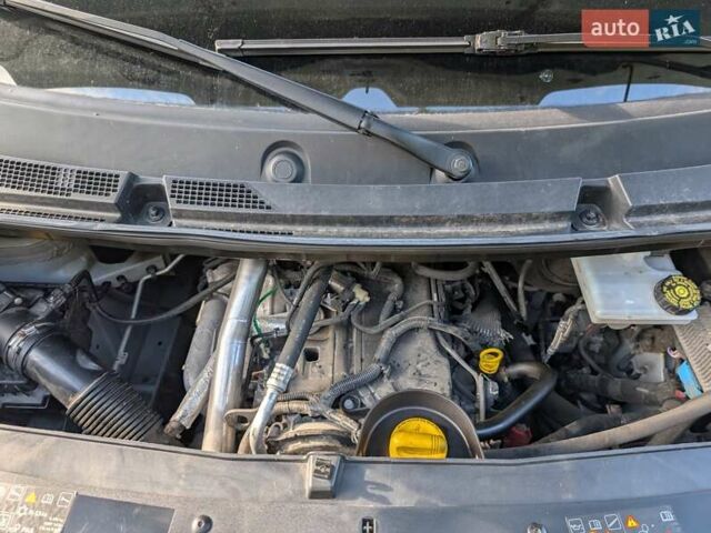 Белый Рено Мастер, объемом двигателя 2.3 л и пробегом 195 тыс. км за 23200 $, фото 20 на Automoto.ua