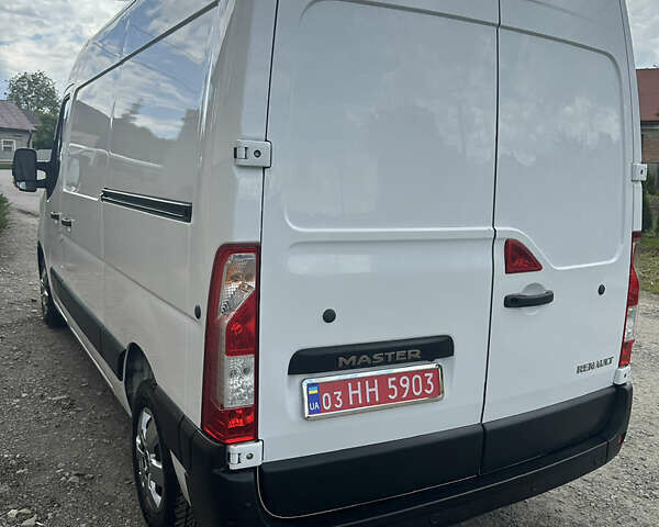 Белый Рено Мастер, объемом двигателя 2.3 л и пробегом 122 тыс. км за 21500 $, фото 10 на Automoto.ua