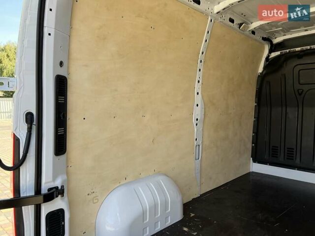 Белый Рено Мастер, объемом двигателя 2.3 л и пробегом 200 тыс. км за 18999 $, фото 15 на Automoto.ua