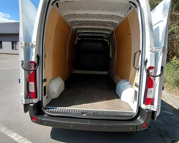 Белый Рено Мастер, объемом двигателя 2.3 л и пробегом 353 тыс. км за 18999 $, фото 23 на Automoto.ua