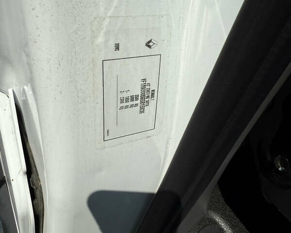 Білий Рено Мастєр, об'ємом двигуна 2.3 л та пробігом 110 тис. км за 23999 $, фото 27 на Automoto.ua