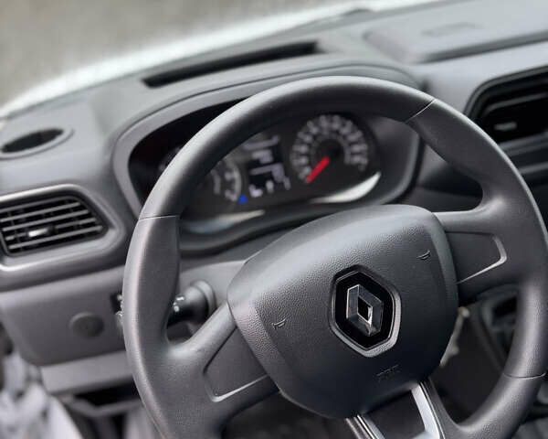 Белый Рено Мастер, объемом двигателя 0 л и пробегом 202 тыс. км за 18600 $, фото 13 на Automoto.ua