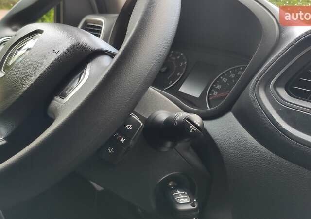 Белый Рено Мастер, объемом двигателя 2.3 л и пробегом 237 тыс. км за 17700 $, фото 27 на Automoto.ua