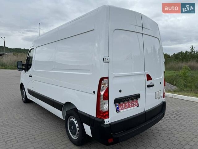 Белый Рено Мастер, объемом двигателя 2.3 л и пробегом 207 тыс. км за 20000 $, фото 12 на Automoto.ua