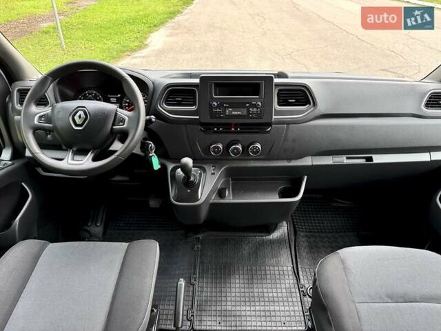 Белый Рено Мастер, объемом двигателя 2.3 л и пробегом 260 тыс. км за 17700 $, фото 21 на Automoto.ua