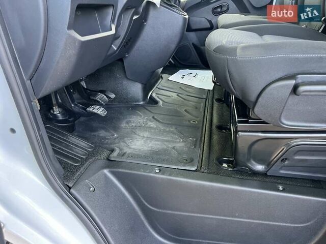 Белый Рено Мастер, объемом двигателя 2.3 л и пробегом 168 тыс. км за 20999 $, фото 19 на Automoto.ua