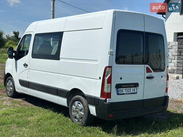 Белый Рено Мастер, объемом двигателя 2.3 л и пробегом 287 тыс. км за 17200 $, фото 8 на Automoto.ua