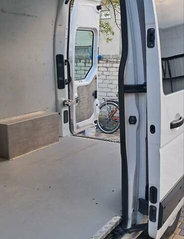 Білий Рено Мастєр, об'ємом двигуна 2.3 л та пробігом 287 тис. км за 18000 $, фото 9 на Automoto.ua