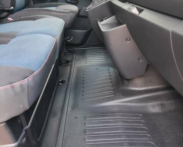 Белый Рено Мастер, объемом двигателя 2.3 л и пробегом 216 тыс. км за 18850 $, фото 49 на Automoto.ua