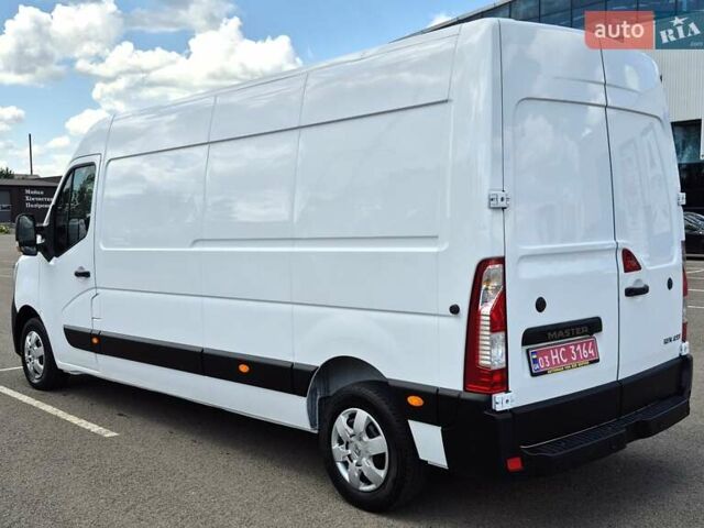 Белый Рено Мастер, объемом двигателя 2.3 л и пробегом 240 тыс. км за 18499 $, фото 3 на Automoto.ua