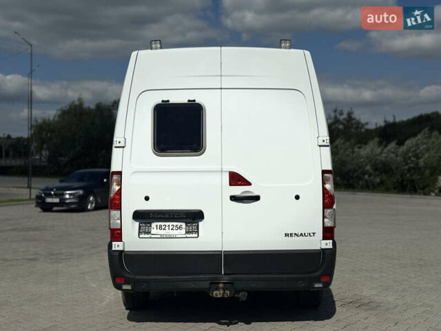 Белый Рено Мастер, объемом двигателя 2.3 л и пробегом 280 тыс. км за 16500 $, фото 4 на Automoto.ua