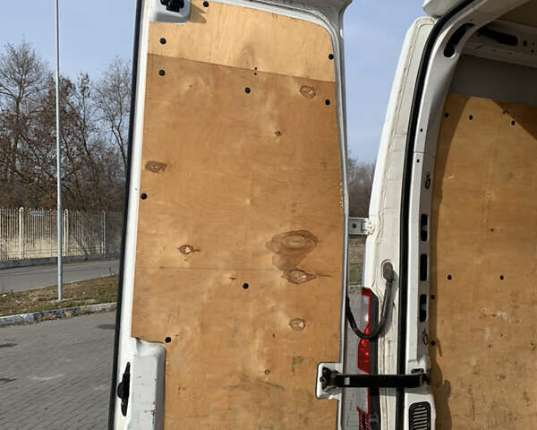 Белый Рено Мастер, объемом двигателя 2.3 л и пробегом 239 тыс. км за 24700 $, фото 51 на Automoto.ua