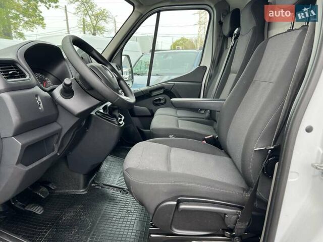 Белый Рено Мастер, объемом двигателя 2.3 л и пробегом 239 тыс. км за 20999 $, фото 18 на Automoto.ua