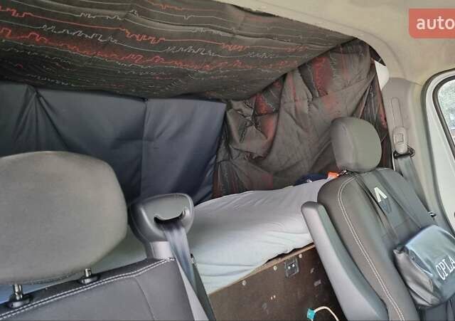 Белый Рено Мастер, объемом двигателя 2.3 л и пробегом 113 тыс. км за 20900 $, фото 15 на Automoto.ua