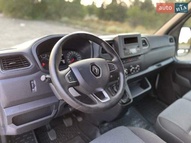 Белый Рено Мастер, объемом двигателя 2.3 л и пробегом 180 тыс. км за 18900 $, фото 25 на Automoto.ua