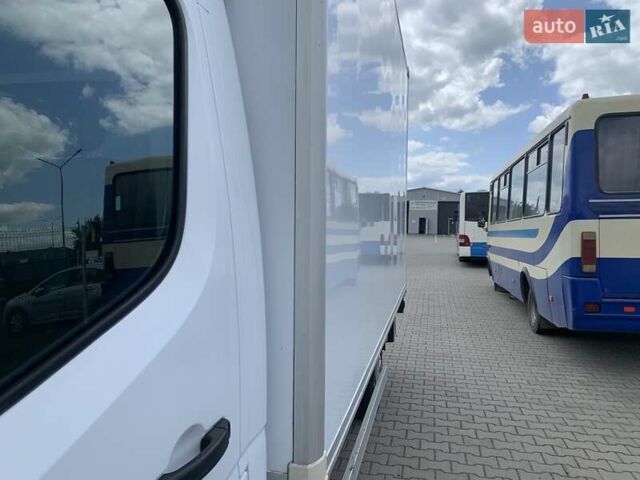 Белый Рено Мастер, объемом двигателя 2.3 л и пробегом 225 тыс. км за 21300 $, фото 98 на Automoto.ua
