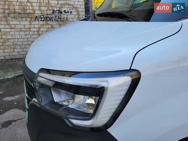 Білий Рено Мастєр, об'ємом двигуна 2.3 л та пробігом 192 тис. км за 19500 $, фото 1 на Automoto.ua