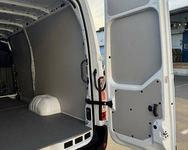 Белый Рено Мастер, объемом двигателя 2.3 л и пробегом 182 тыс. км за 21900 $, фото 17 на Automoto.ua