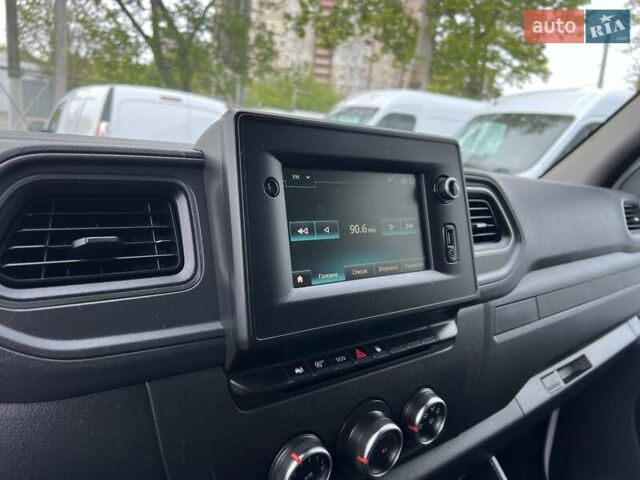 Белый Рено Мастер, объемом двигателя 2.3 л и пробегом 239 тыс. км за 20999 $, фото 15 на Automoto.ua