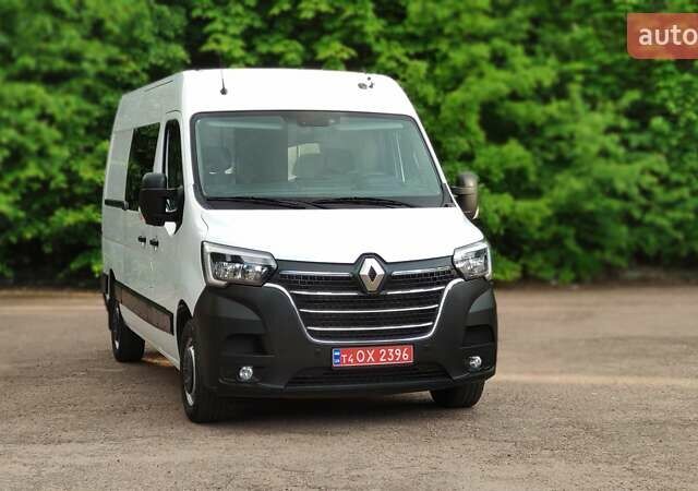 Белый Рено Мастер, объемом двигателя 2.3 л и пробегом 237 тыс. км за 17700 $, фото 46 на Automoto.ua