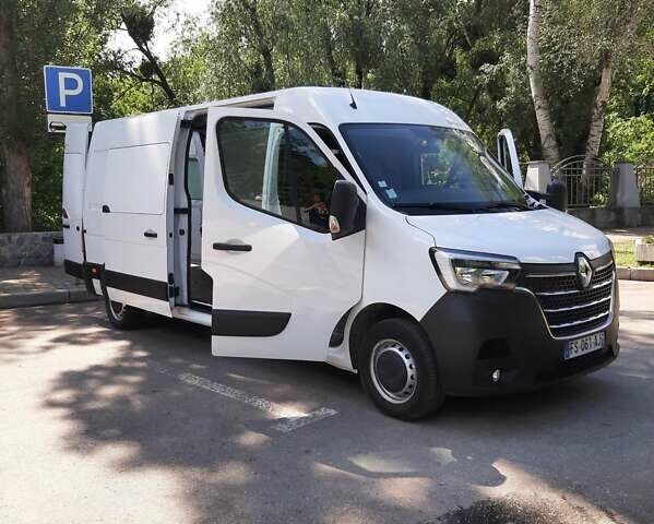Белый Рено Мастер, объемом двигателя 2.3 л и пробегом 216 тыс. км за 18850 $, фото 19 на Automoto.ua