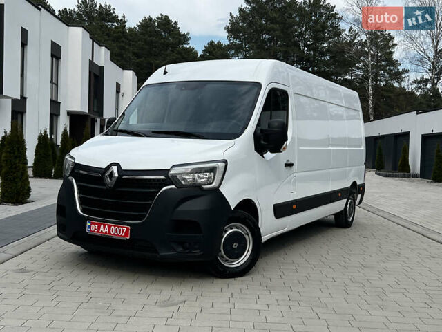 Белый Рено Мастер, объемом двигателя 2.3 л и пробегом 211 тыс. км за 16850 $, фото 1 на Automoto.ua
