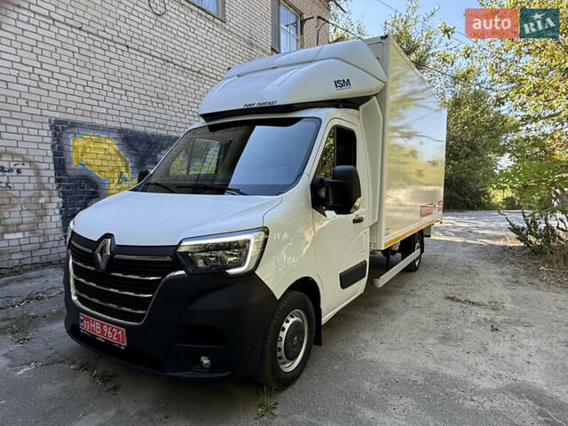 Белый Рено Мастер, объемом двигателя 0 л и пробегом 248 тыс. км за 21700 $, фото 1 на Automoto.ua