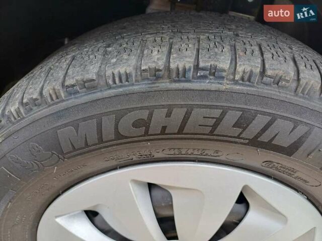 Белый Рено Мастер, объемом двигателя 2.3 л и пробегом 229 тыс. км за 16949 $, фото 45 на Automoto.ua
