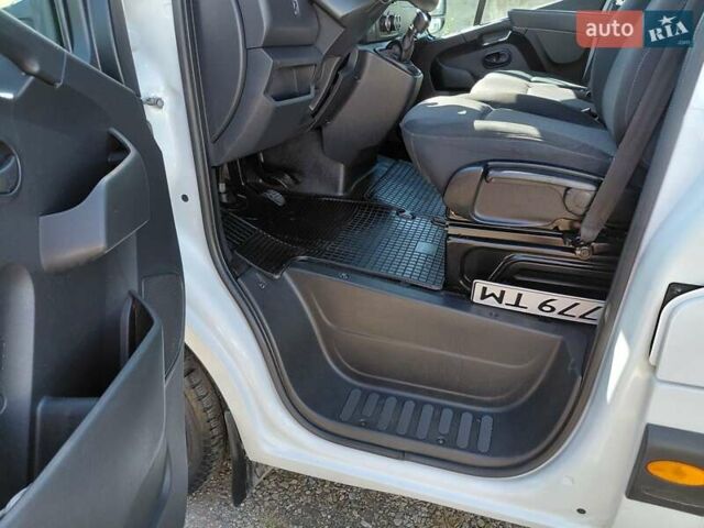 Білий Рено Мастєр, об'ємом двигуна 2.3 л та пробігом 255 тис. км за 17600 $, фото 66 на Automoto.ua