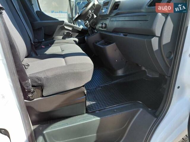 Білий Рено Мастєр, об'ємом двигуна 2.3 л та пробігом 255 тис. км за 17600 $, фото 43 на Automoto.ua