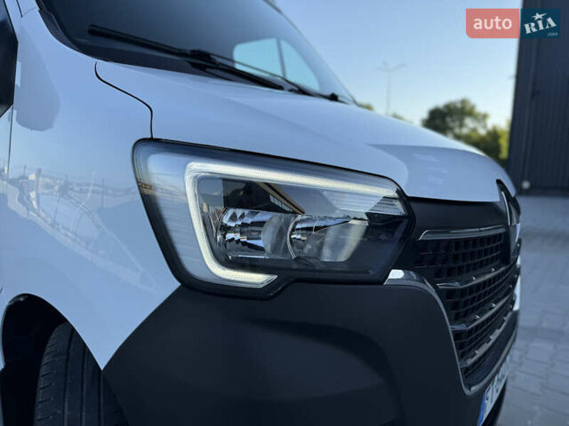 Белый Рено Мастер, объемом двигателя 0 л и пробегом 193 тыс. км за 19700 $, фото 16 на Automoto.ua