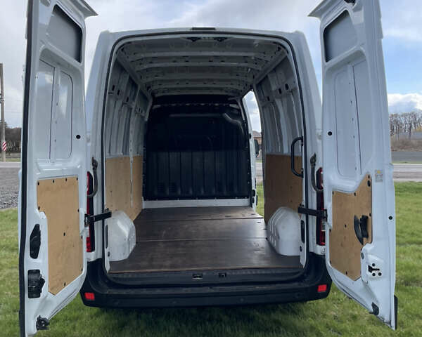 Белый Рено Мастер, объемом двигателя 2.3 л и пробегом 167 тыс. км за 19500 $, фото 27 на Automoto.ua