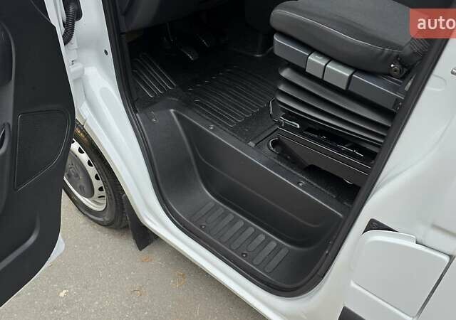 Білий Рено Мастєр, об'ємом двигуна 2.3 л та пробігом 193 тис. км за 21500 $, фото 14 на Automoto.ua