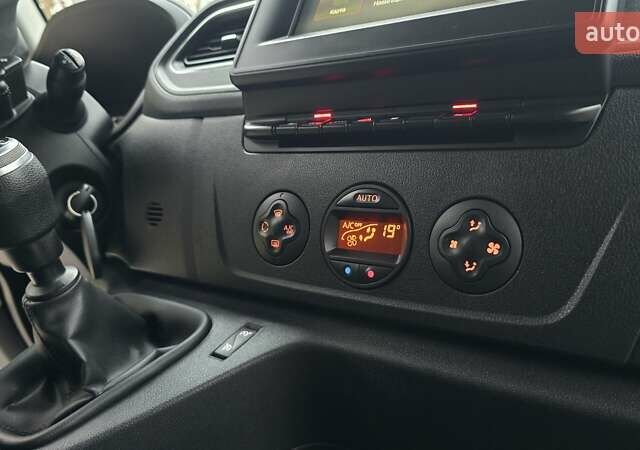 Білий Рено Мастєр, об'ємом двигуна 2.3 л та пробігом 193 тис. км за 21500 $, фото 37 на Automoto.ua