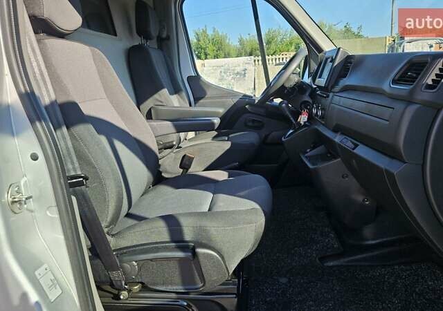 Белый Рено Мастер, объемом двигателя 2.3 л и пробегом 248 тыс. км за 19300 $, фото 21 на Automoto.ua