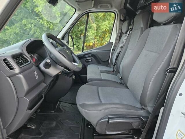 Белый Рено Мастер, объемом двигателя 2.3 л и пробегом 191 тыс. км за 18700 $, фото 70 на Automoto.ua