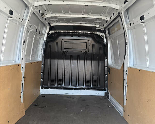 Белый Рено Мастер, объемом двигателя 2.3 л и пробегом 206 тыс. км за 18900 $, фото 48 на Automoto.ua