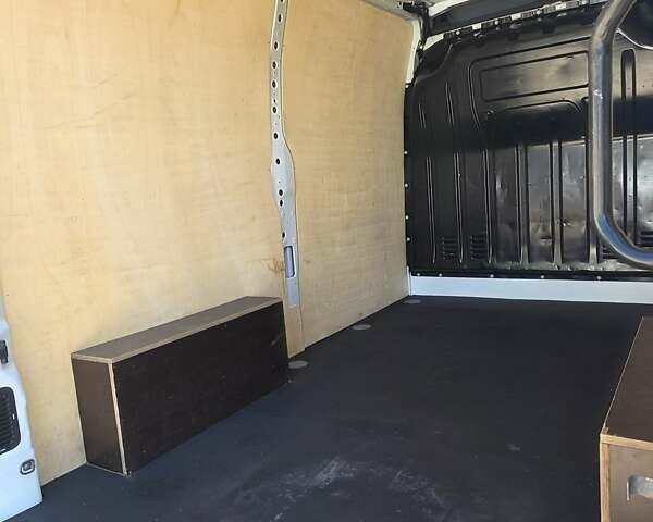 Білий Рено Мастєр, об'ємом двигуна 2.3 л та пробігом 125 тис. км за 21400 $, фото 42 на Automoto.ua
