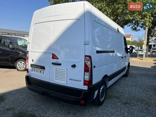 Белый Рено Мастер, объемом двигателя 2.3 л и пробегом 205 тыс. км за 20999 $, фото 4 на Automoto.ua