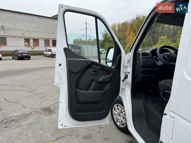 Білий Рено Мастєр, об'ємом двигуна 2.3 л та пробігом 138 тис. км за 20800 $, фото 11 на Automoto.ua