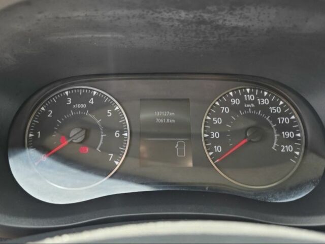 Белый Рено Мастер, объемом двигателя 2.3 л и пробегом 138 тыс. км за 20900 $, фото 14 на Automoto.ua