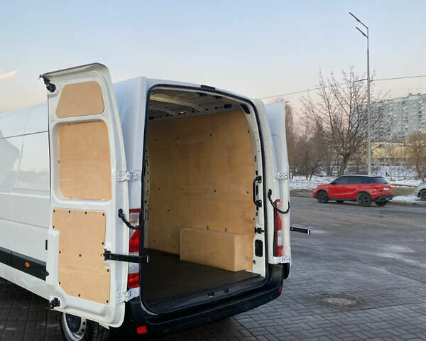 Белый Рено Мастер, объемом двигателя 2.3 л и пробегом 235 тыс. км за 21999 $, фото 95 на Automoto.ua