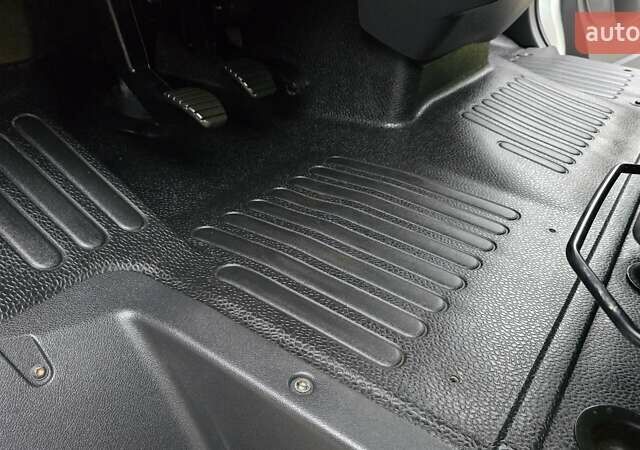 Білий Рено Мастєр, об'ємом двигуна 2.3 л та пробігом 193 тис. км за 21500 $, фото 15 на Automoto.ua