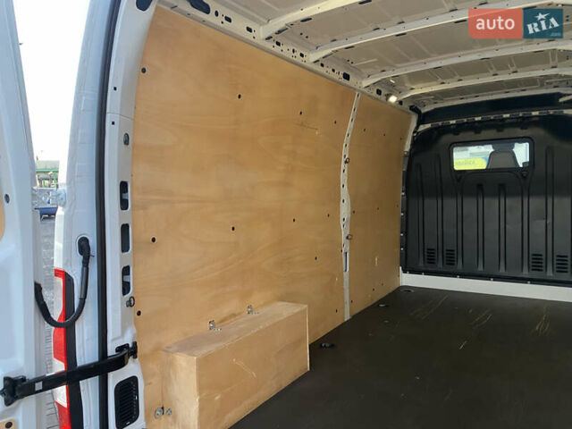 Белый Рено Мастер, объемом двигателя 2.3 л и пробегом 235 тыс. км за 21999 $, фото 90 на Automoto.ua