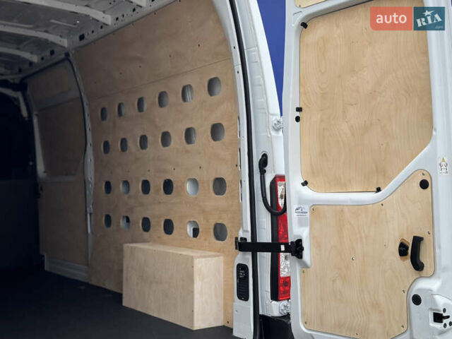 Белый Рено Мастер, объемом двигателя 2.3 л и пробегом 112 тыс. км за 21900 $, фото 109 на Automoto.ua
